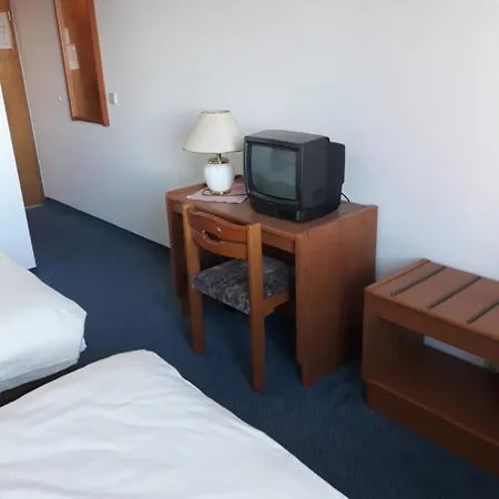 Naundorf Teuchern Hostel